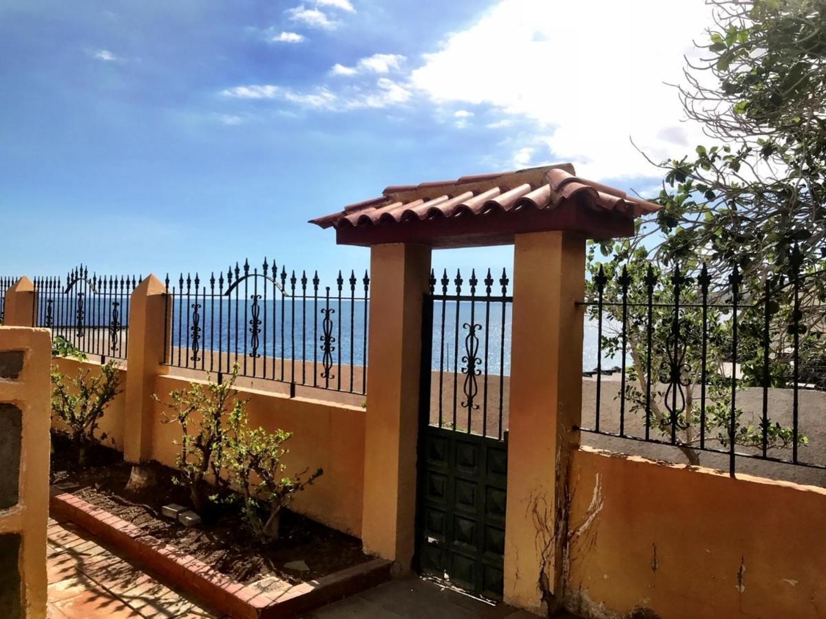 Casa Amarilla Junto Al Mar Villa Candelaria Exterior photo